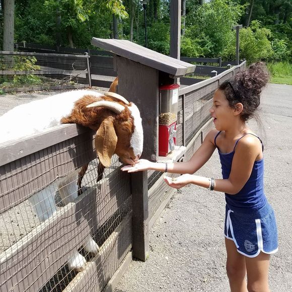 Meet your Posher, Erin - Picture 1 of 1